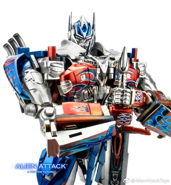 Alien Attack Presents Their Unofficial Movie Optimus, A-01CC El Cid